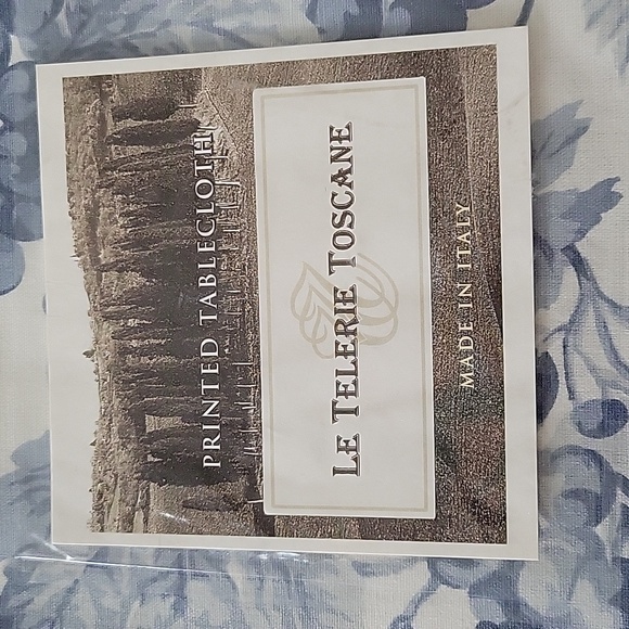 NWT Le Telerie Toscane Blue Grapes Tablecloth Italy 100% Cotton 70"x 70" - Picture 2 of 6